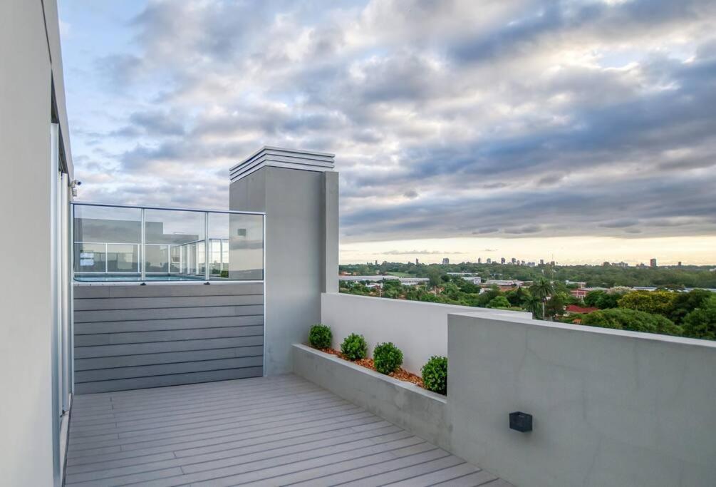 A Estrenar! Apartamento Con Pileta Zona Aeropuerto Wifi 200Mg Asunción Exteriér fotografie